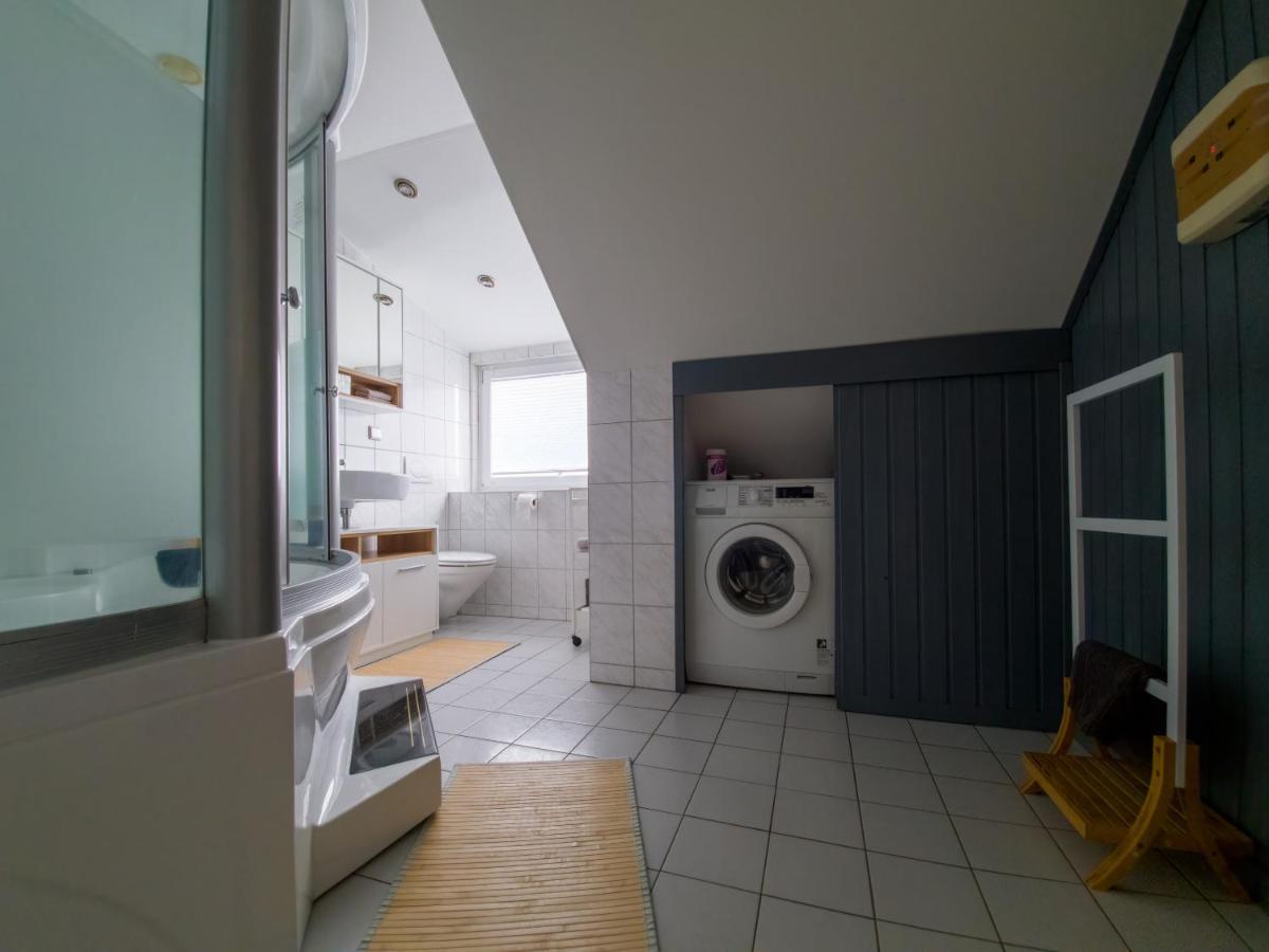 ויסבאדן Wohnung Mit Einer Sauna Direkt Am Park מראה חיצוני תמונה
